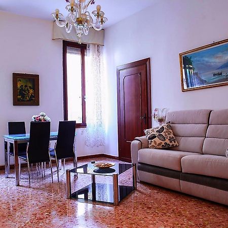 Appartamento Dei Frari เวนิส ภายนอก รูปภาพ