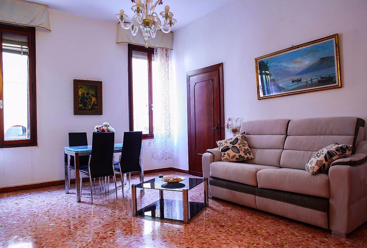 Appartamento Dei Frari เวนิส ภายนอก รูปภาพ